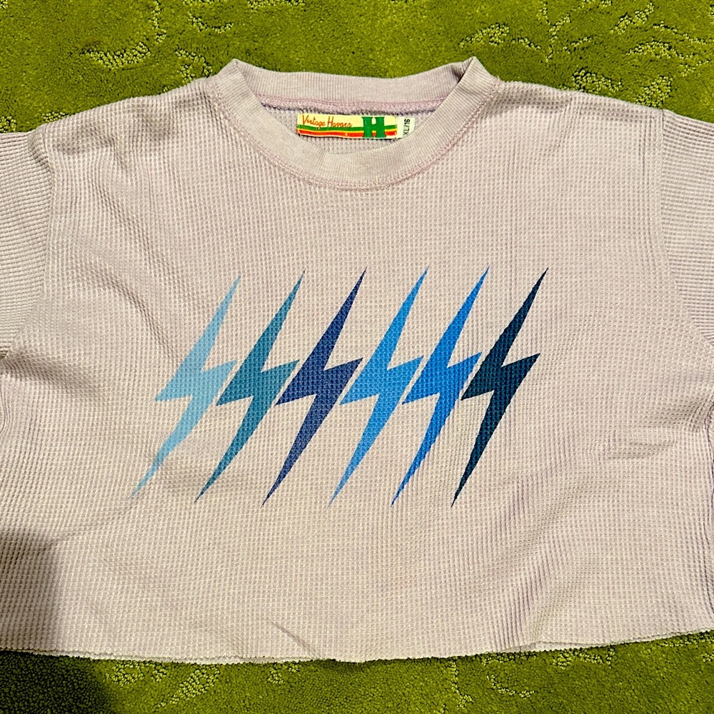 Vintage Havana Lavendar Waffle Tee with Blue Lightning Design
